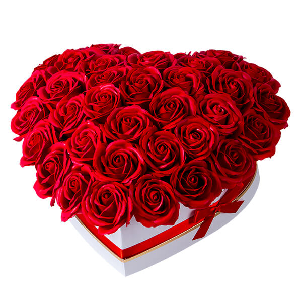 Spedire scatola cuore rose rosse